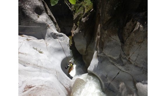 exterieur-nature-marquixanes-perpignan-66-accrobranche-canyoning-rafting-escalade-tubing