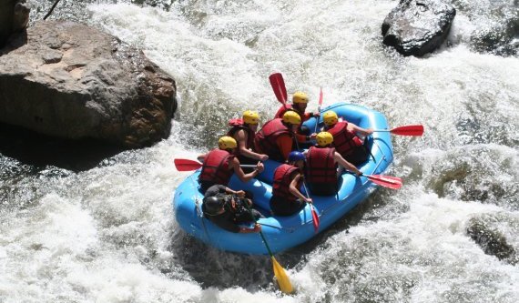 Rafting dans les gorges de l'Aude