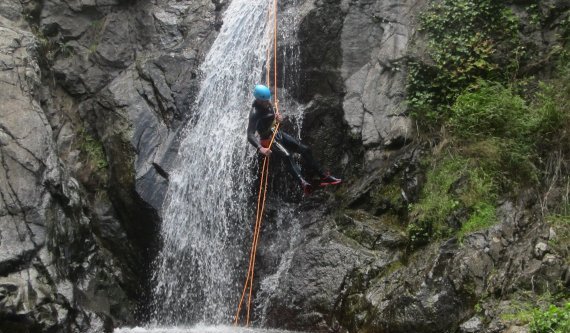 Sortie canyoning sportif à céret Gorges de Baoussous