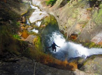 exterieur-nature-marquixanes-perpignan-66-accrobranche-canyoning-rafting-escalade-tubing