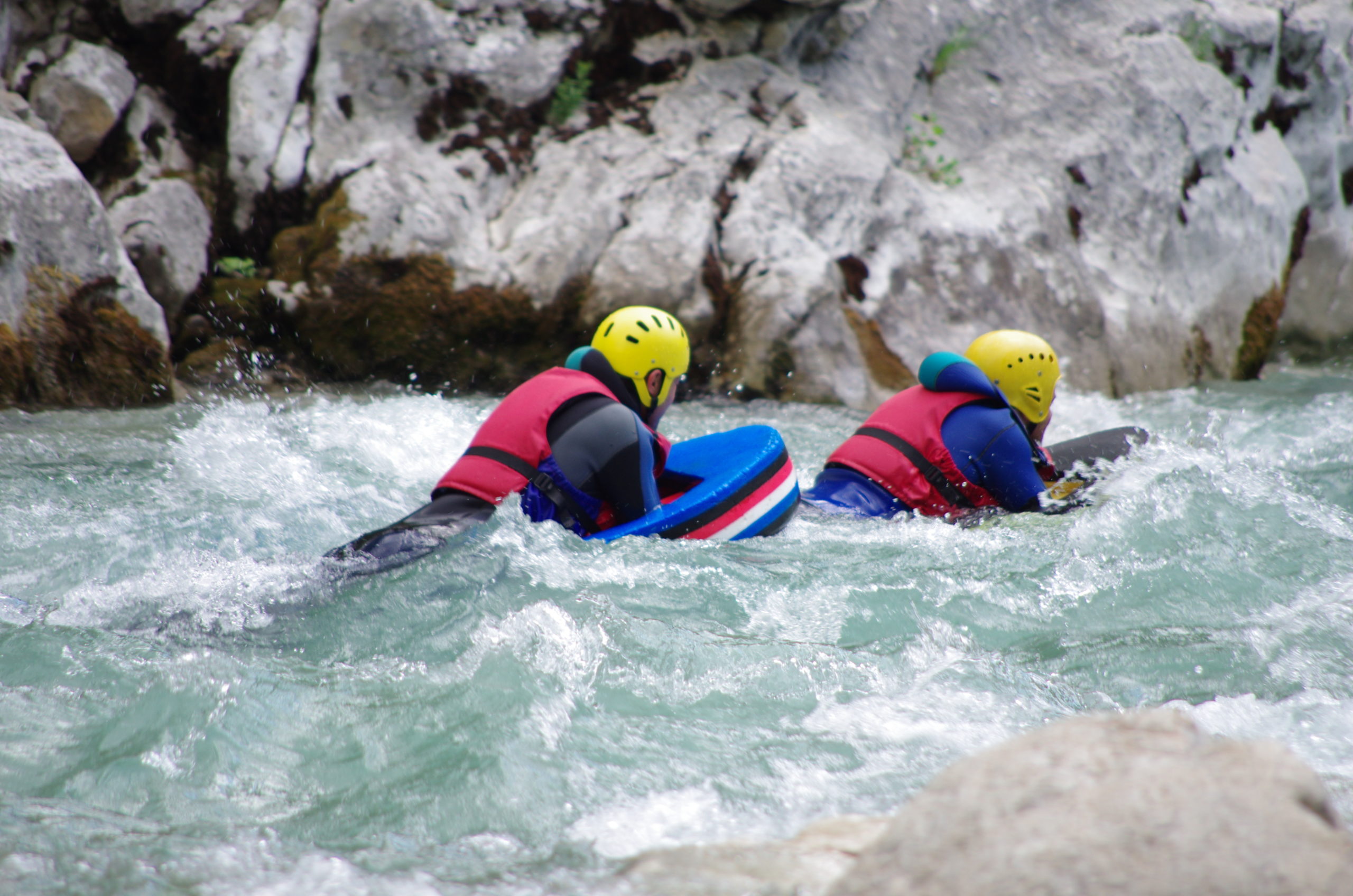 exterieur-nature-marquixanes-perpignan-66-accrobranche-canyoning-rafting-escalade-tubing
