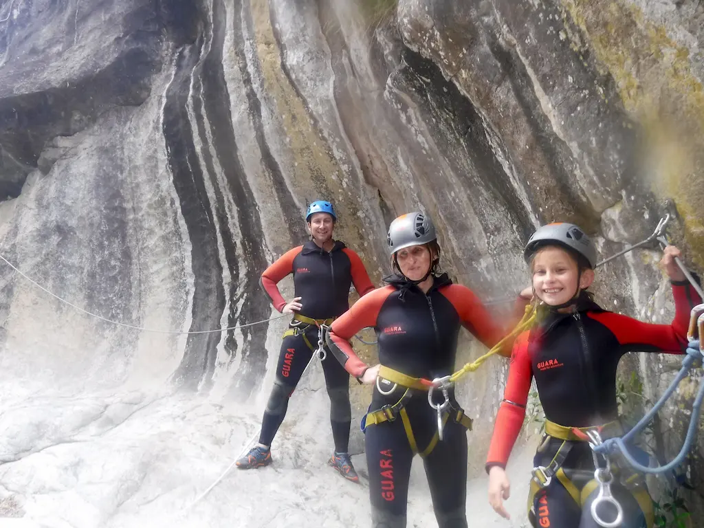 Beginner canyoning with family PO