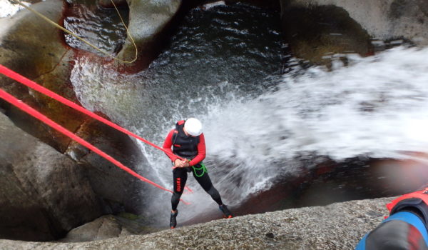 Abseiling canyoning near Perpignan