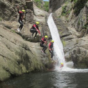 exterieur-nature-marquixanes-perpignan-66-accrobranche-canyoning-rafting-escalade-tubing
